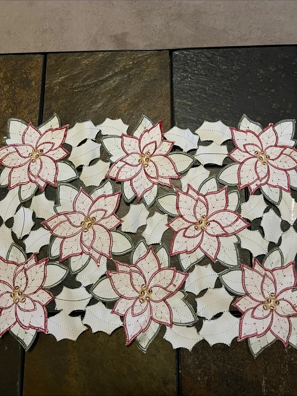 Vintage Set of Two Festive Holiday Poinsettia Placemats-EUC *like new condition*